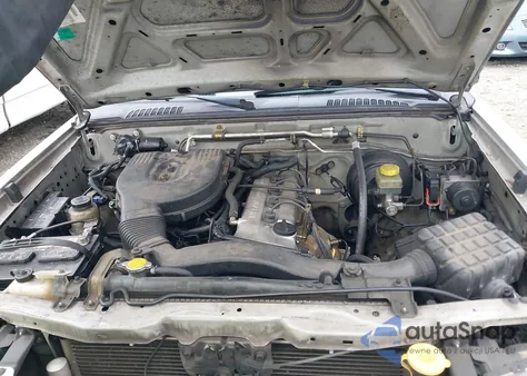 2004 Nissan Frontier Xe from USA, damaged, VIN 1N6DD26T84C416981